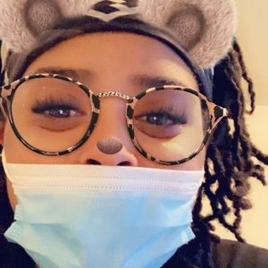 Meet your Posher, Kim